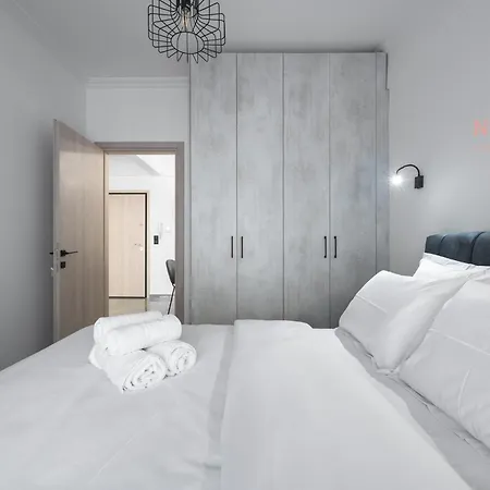 Greybow, Nilie Hospitality Mgmt * Soluň